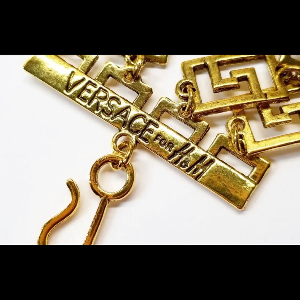 VERSACE FOR H&M GOLD MEDALLION CHOKER NECKLACE H&M CRUISE COLLECTION 2011 BN - Picture 5 of 9